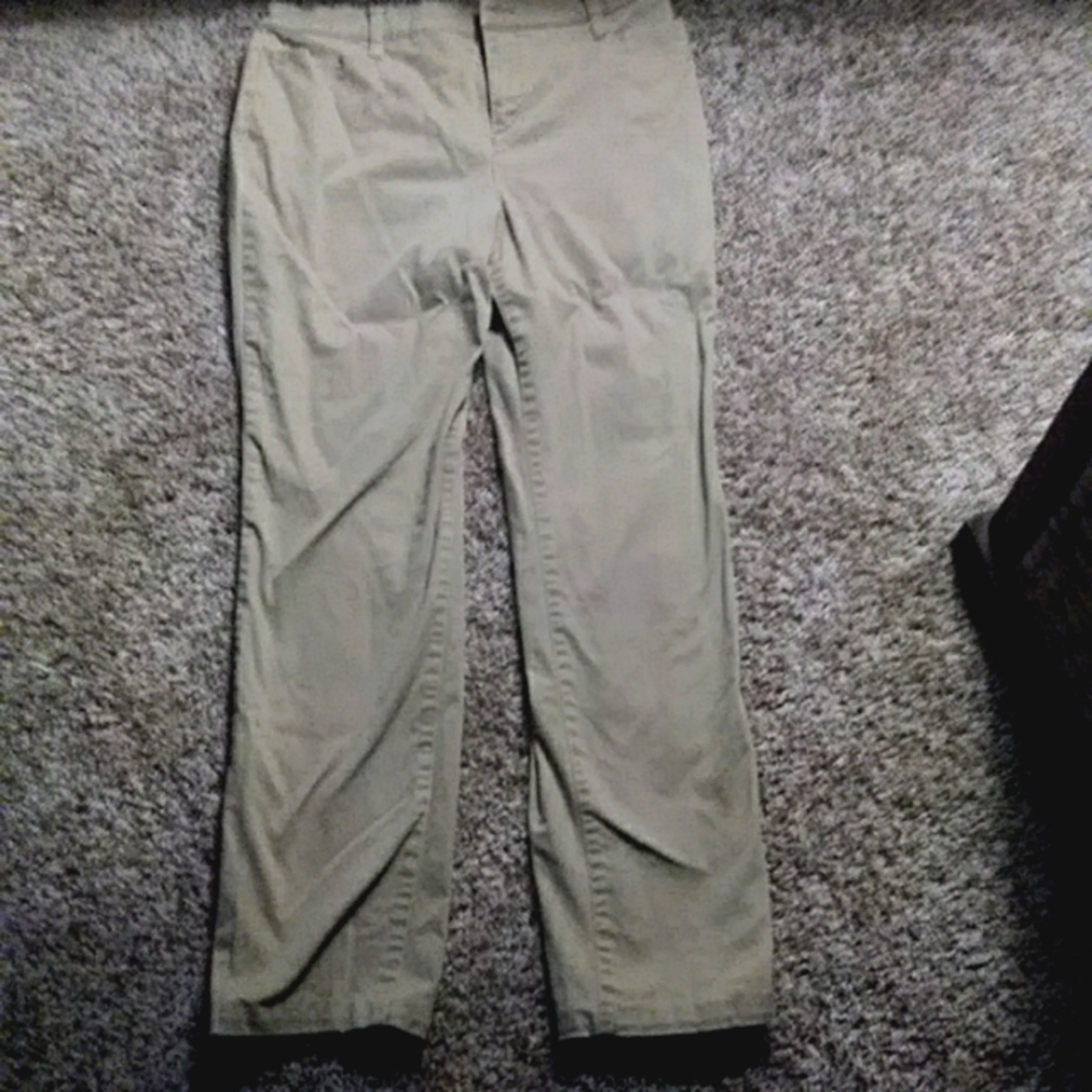 Gloria Vanderbilt beige jeans size small.